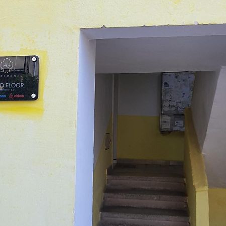 Center Apartment Tiranë Eksteriør bilde