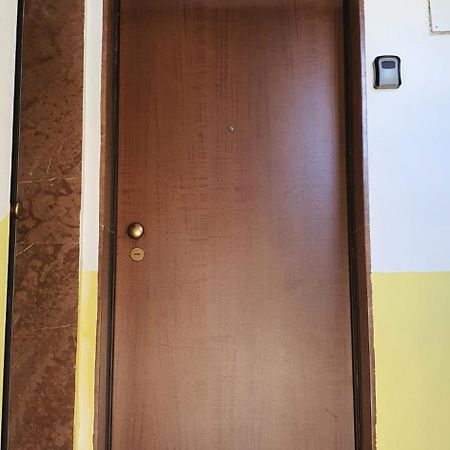 Center Apartment Tiranë Eksteriør bilde