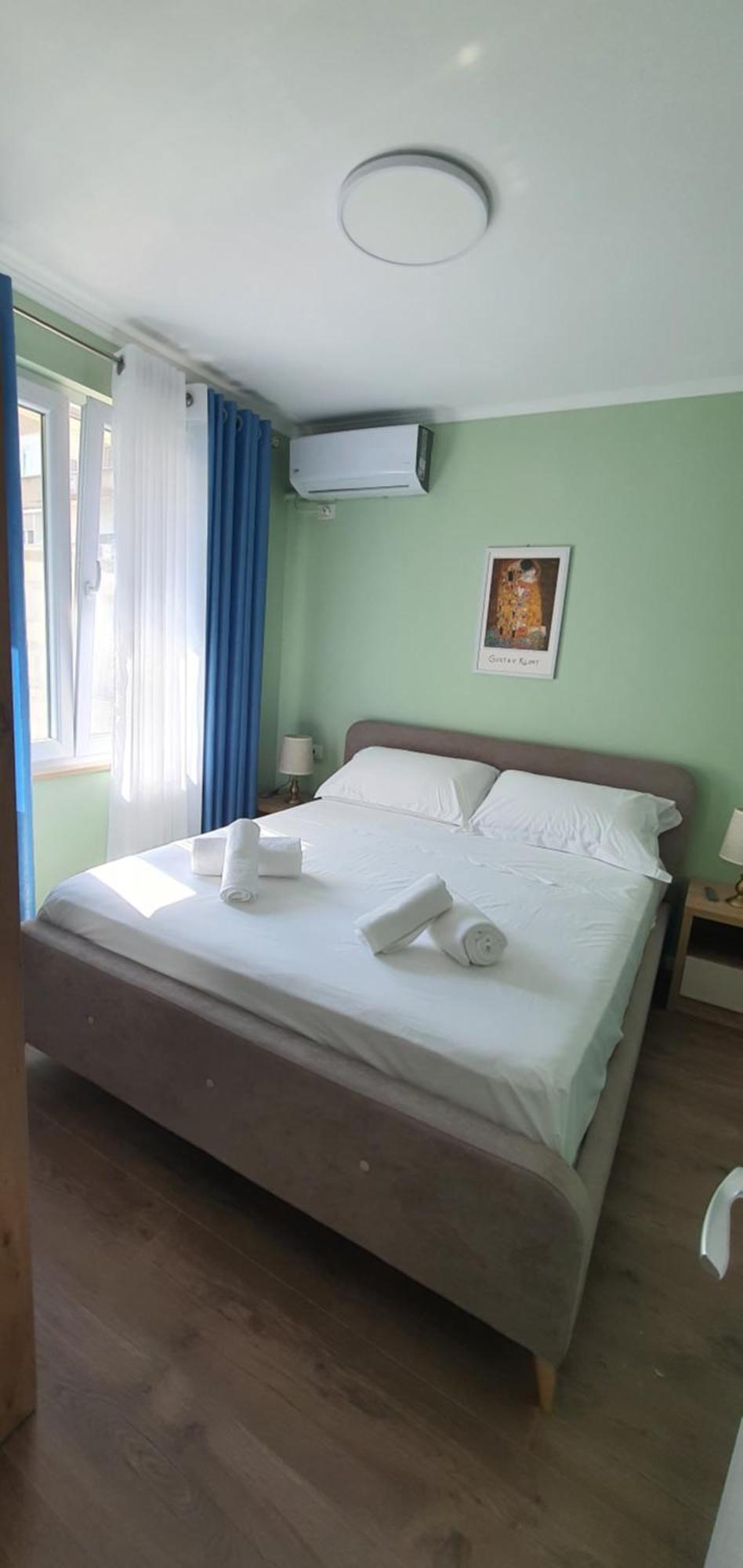 Center Apartment Tiranë Eksteriør bilde