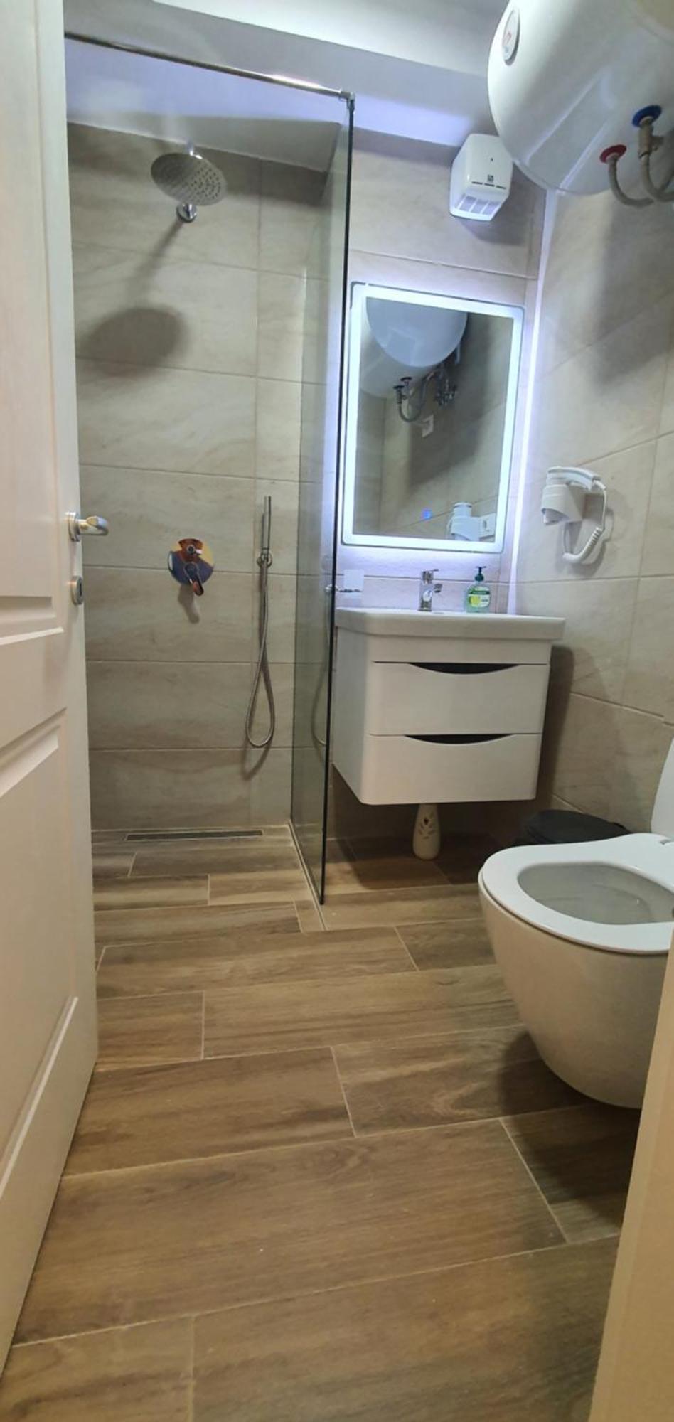 Center Apartment Tiranë Eksteriør bilde